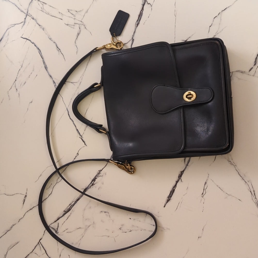 Vtg black Coach Willis Station Bag
